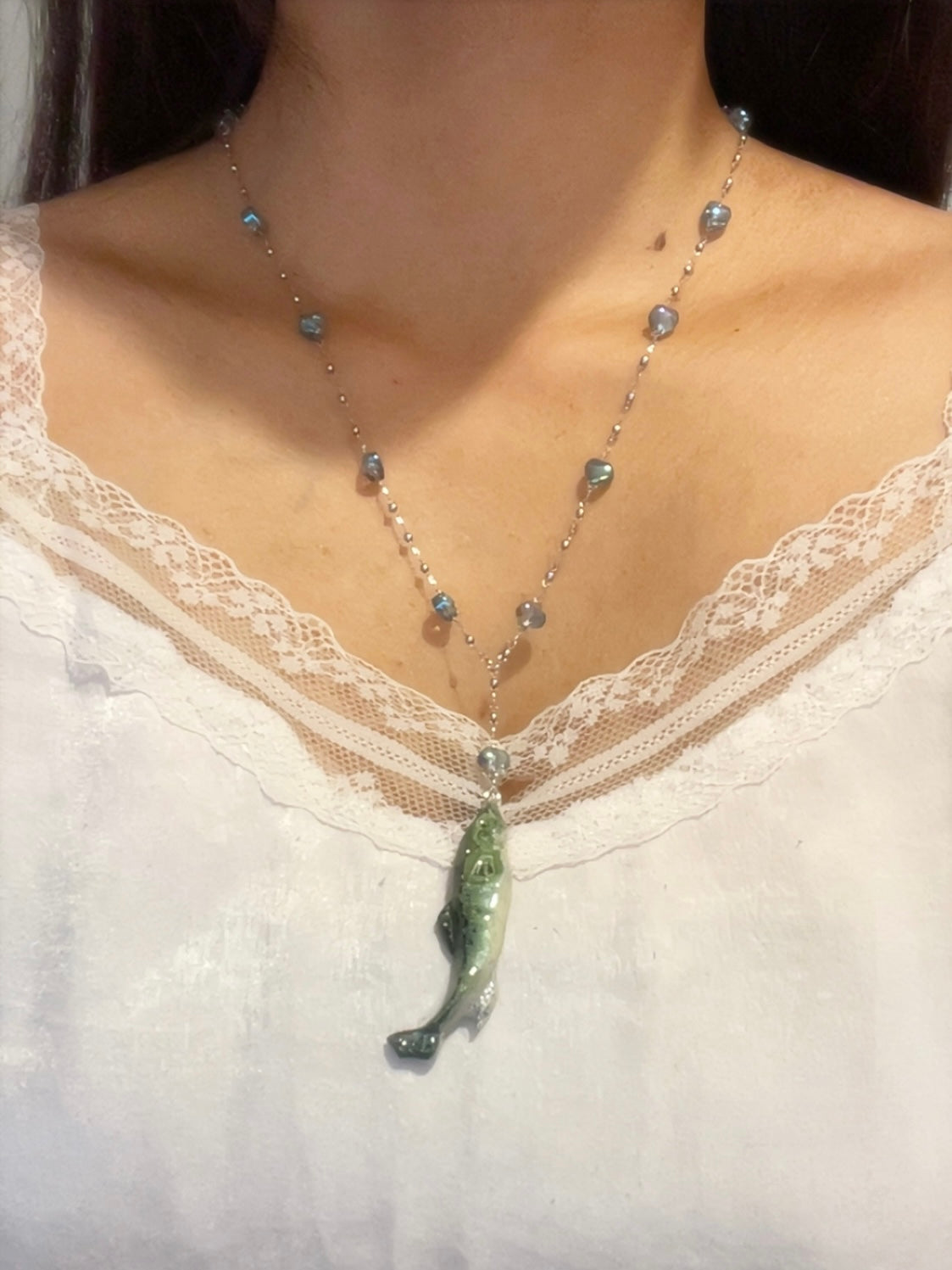 Bubbly Moss Necklace